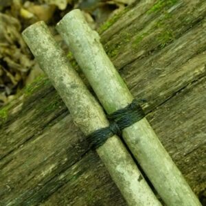 Simple Bi-Pod Lash