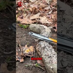 One-handed Firestarting with a Ferro Rod🔥2 Methods